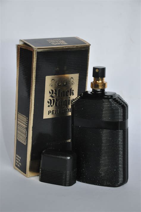 Black Mafic: Unleash Your Dark Side with this Intoxicating Fragrance